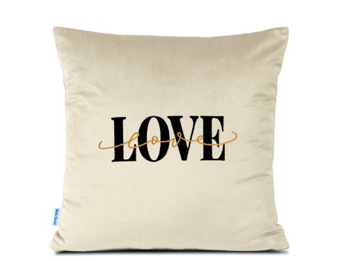 haftowana poduszka z napisem love na walentynki kremowa
